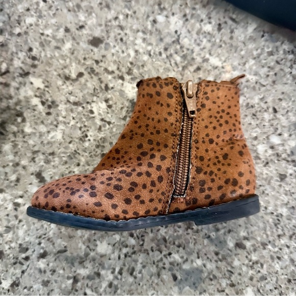 Baby Gap Toddler Sculpted Leopard Print Ankle Boots - Size 6C 🐆👢 - Picture 9 of 16